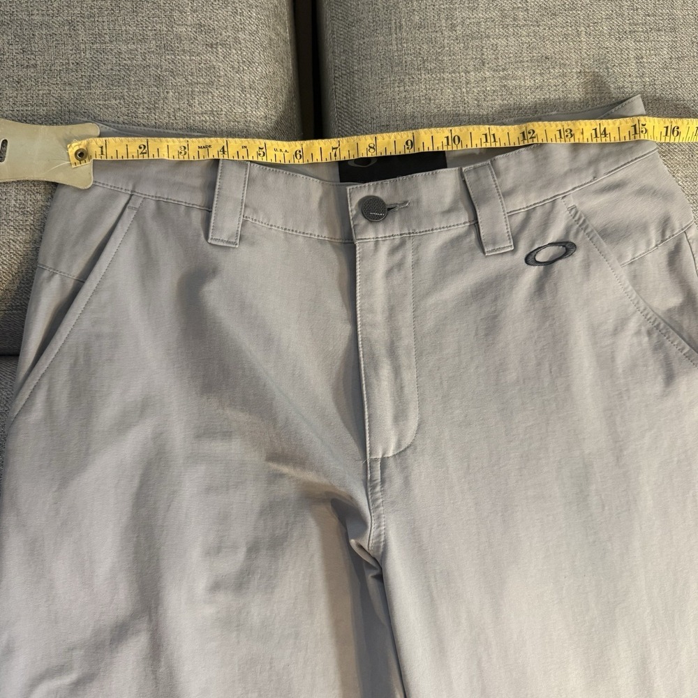Oakley Golf Pants Mens 30x32 Gray Performance Stretch Lightweight Flat - Picture 3 of 14